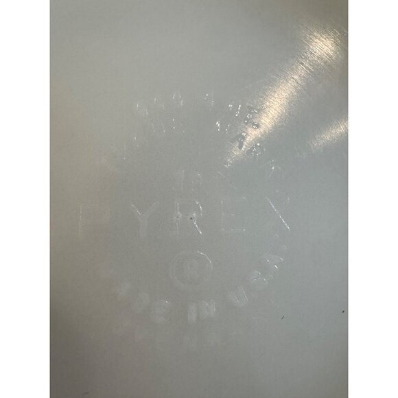 Vintage Pyrex 444  Sandalwood Mixing Bowl Beige & Blue Vintage USA Made Oval Des - Picture 9 of 12